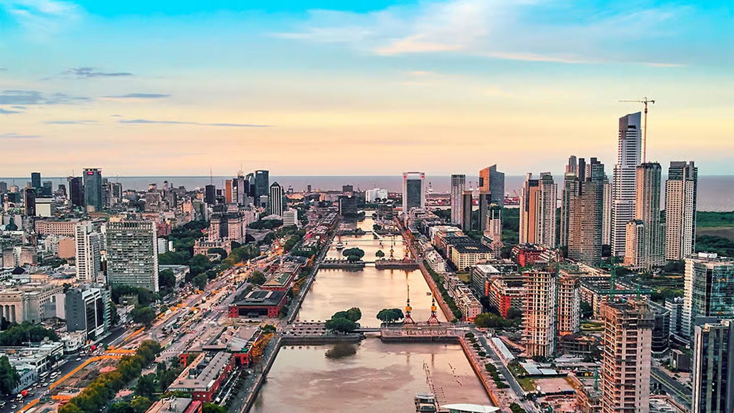 Puerto Madero, Buenos Aires, de noche